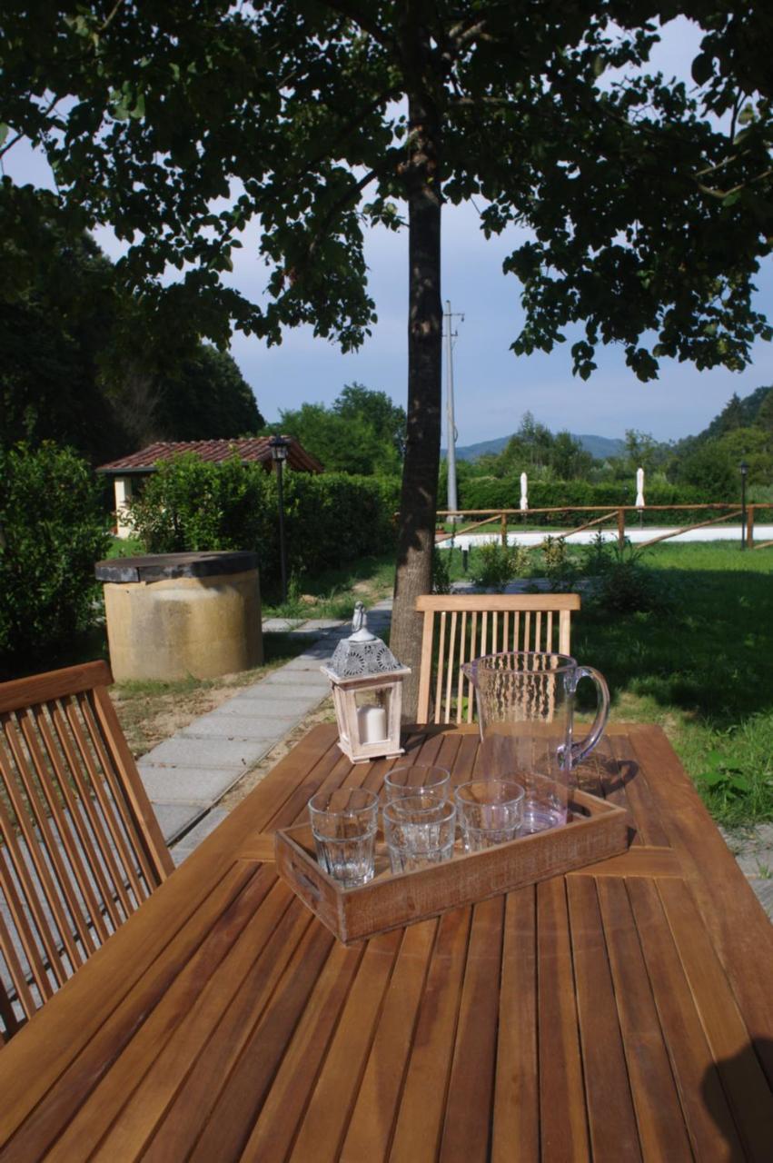Casale La Fata -Tipico Toscano Immerso Nelle Colline Tra Lucca E Versilia, 6 Appartamenti Indipendenti Camaiore Exterior photo