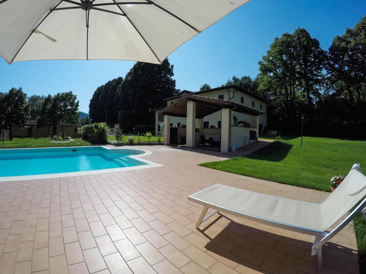 Casale La Fata -Tipico Toscano Immerso Nelle Colline Tra Lucca E Versilia, 6 Appartamenti Indipendenti Camaiore Exterior photo